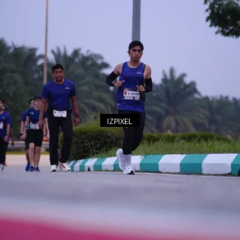 Runner Photo 7488476