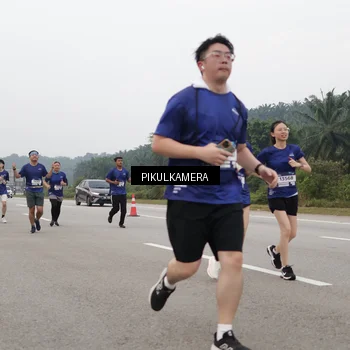 Runner Photo 7488635