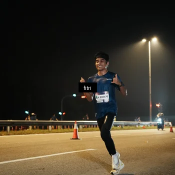 Runner Photo 7488748