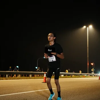 Runner Photo 7488996