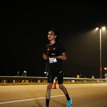 Runner Photo 7489000