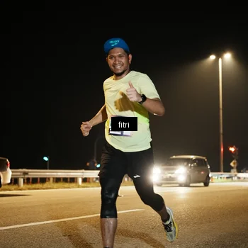 Runner Photo 7489004