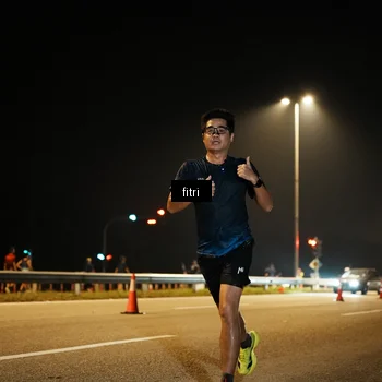 Runner Photo 7489009