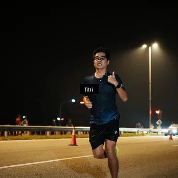 Runner Photo 7489010