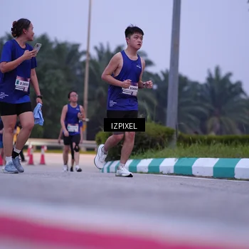 Runner Photo 7489022