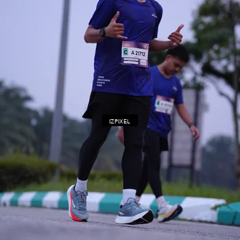 Runner Photo 7489034