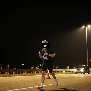 Runner Photo 7489054