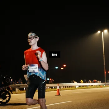 Runner Photo 7489091