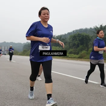 Runner Photo 7489096