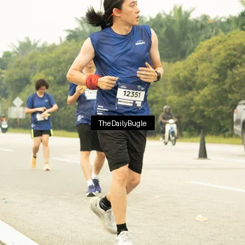 Runner Photo 7489137