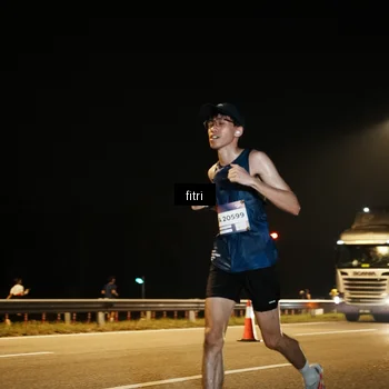 Runner Photo 7489142