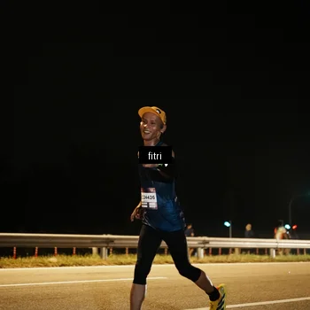 Runner Photo 7489199