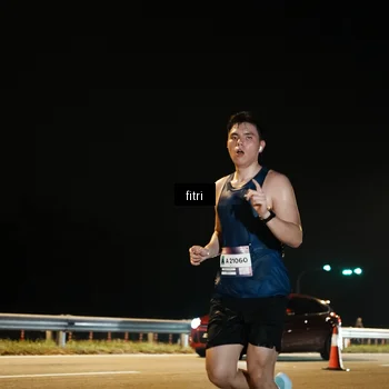 Runner Photo 7489310