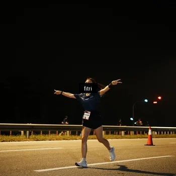 Runner Photo 7489324
