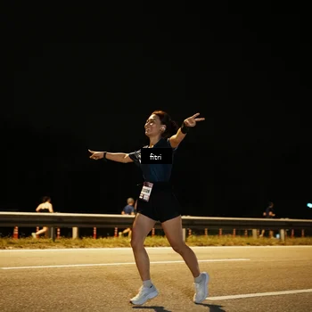 Runner Photo 7489337