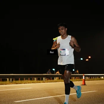 Runner Photo 7489352