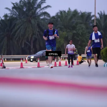 Runner Photo 7489355