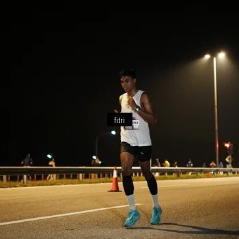 Runner Photo 7489374
