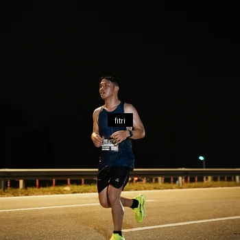Runner Photo 7489375