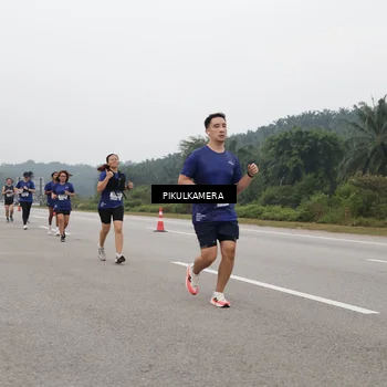 Runner Photo 7489381
