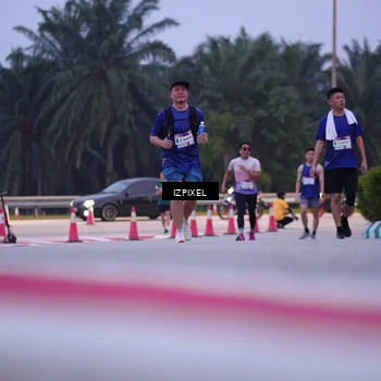 Runner Photo 7489396