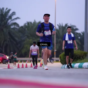 Runner Photo 7489424