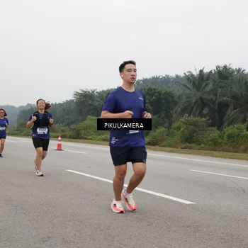 Runner Photo 7489425