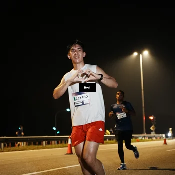 Runner Photo 7489458