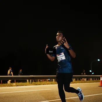 Runner Photo 7489468