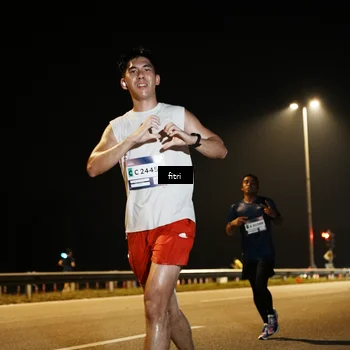 Runner Photo 7489475