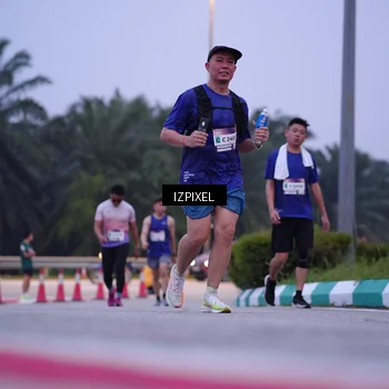 Runner Photo 7489509