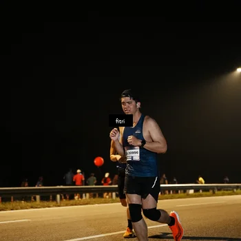 Runner Photo 7489542