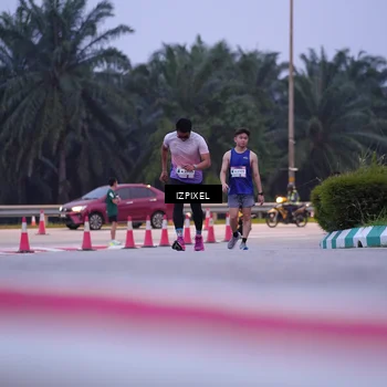 Runner Photo 7489548