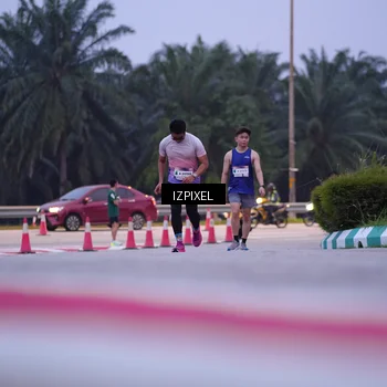 Runner Photo 7489553