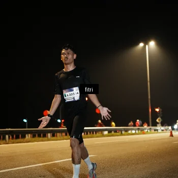 Runner Photo 7489555