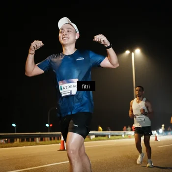 Runner Photo 7489569