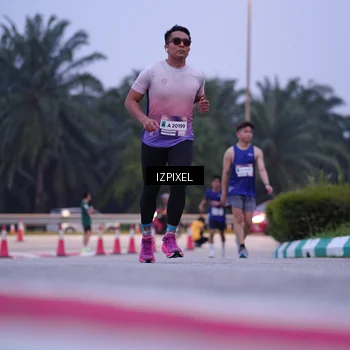 Runner Photo 7489656