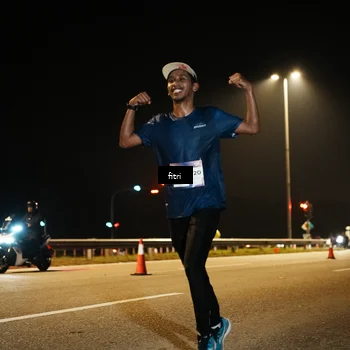 Runner Photo 7489658