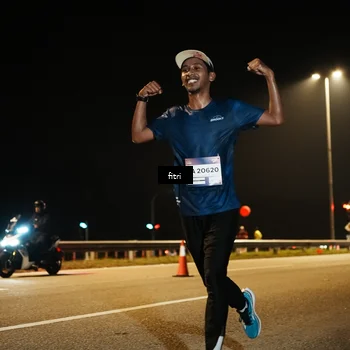 Runner Photo 7489675