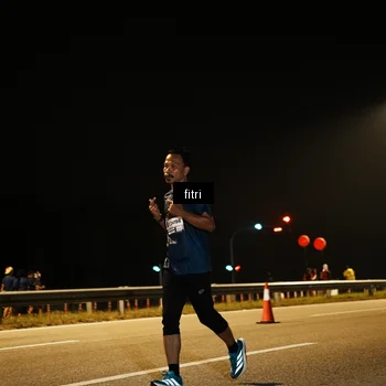 Runner Photo 7489680