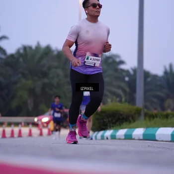 Runner Photo 7489707