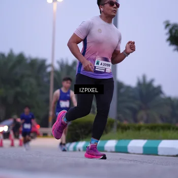 Runner Photo 7489821