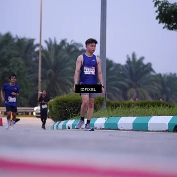 Runner Photo 7489866