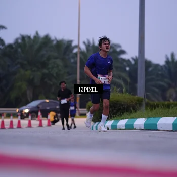 Runner Photo 7489948