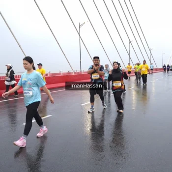 Runner Photo 748995