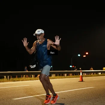Runner Photo 7489955