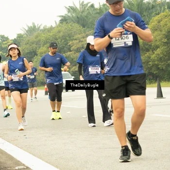 Runner Photo 7489972