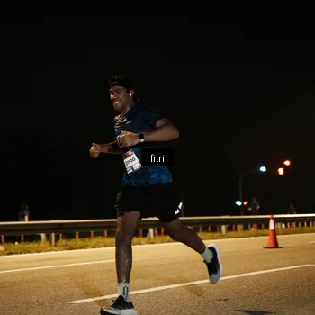 Runner Photo 7490002