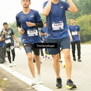 Runner Photo 7490004