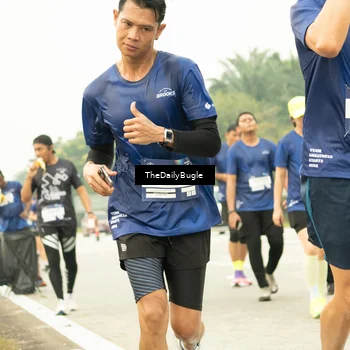 Runner Photo 7490013
